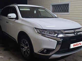 2016 Mitsubishi Outlander III Рестайлинг 2, белый, 2000000 рублей, вид 2