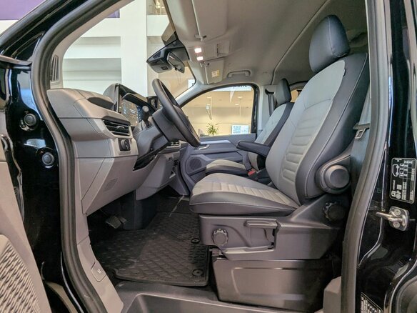 2025 Volkswagen Caravelle T7, чёрный, 10490000 рублей - вид 11