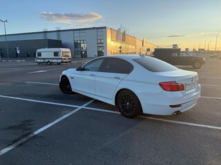 2014 BMW 5 серии 530d xDrive VI (F10/F11/F07) Рестайлинг, белый, 2250000 рублей, вид 4
