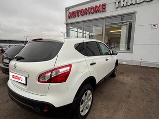 2010 Nissan Qashqai I, белый, 700000 рублей, вид 5