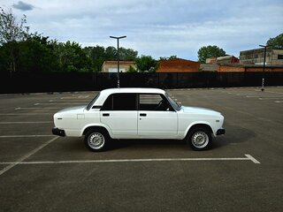 2004 Lada (ВАЗ) 2107, белый, 350000 рублей, вид 4
