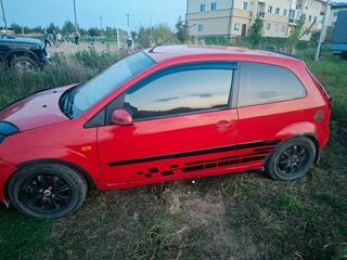 2006 Ford Fiesta Mk5, красный, 250000 рублей, вид 4