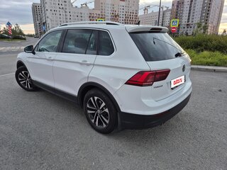 2019 Volkswagen Tiguan II, белый, 2390000 рублей, вид 4