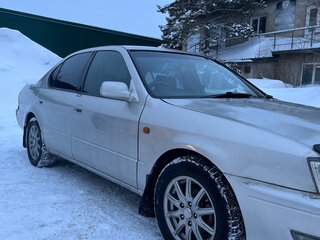 1998 Toyota Vista IV (V40), золотистый, 350000 рублей, вид 2