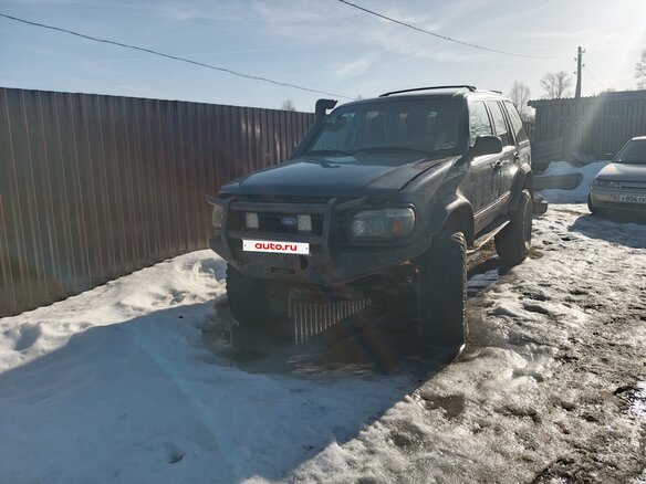 1995 Ford Explorer II, чёрный, 400000 рублей
