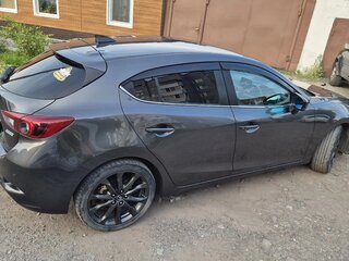 2018 Mazda Axela III Рестайлинг, серый, 1620000 рублей, вид 3