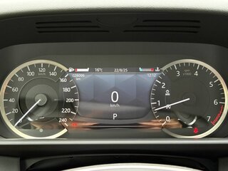 2022 Land Rover Discovery P300 V Рестайлинг, серый, 7990000 рублей, вид 4