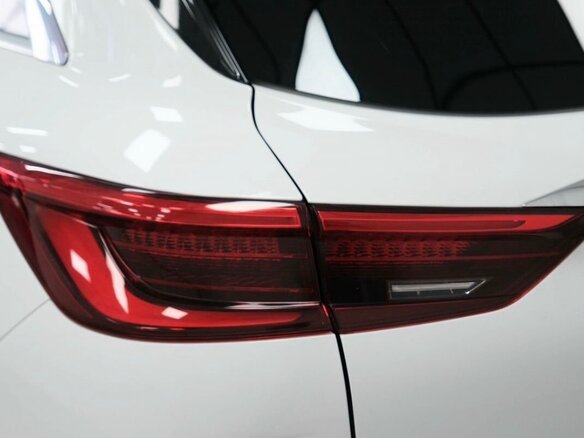 2020 Infiniti QX50 II, белый - вид 16