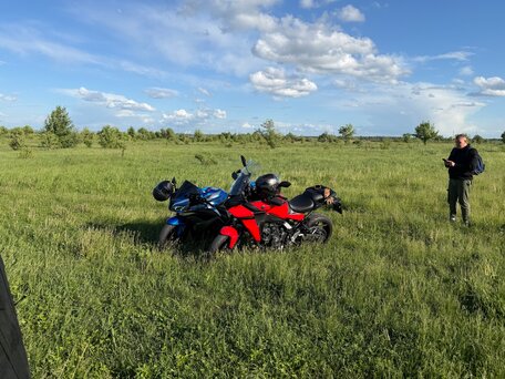 2021 Yamaha MT-09 Tracer (FJ-09), красный, 1170000 рублей, вид 4