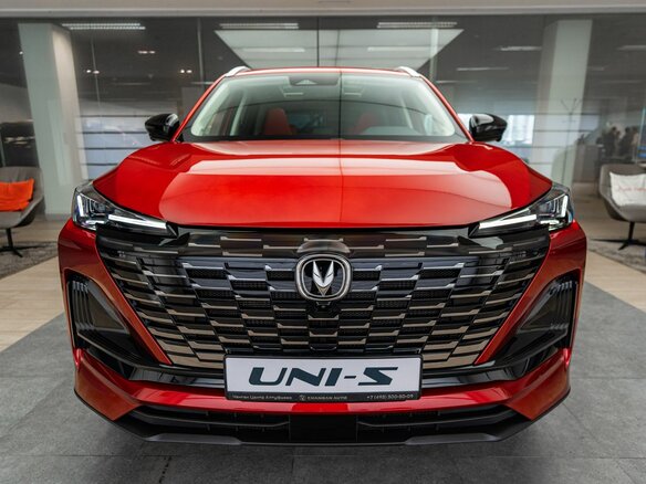 2025 Changan UNI-S I, красный, 3209900 рублей - вид 13