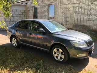 2012 Skoda Octavia II (A5) Рестайлинг, серый, 790000 рублей, вид 1