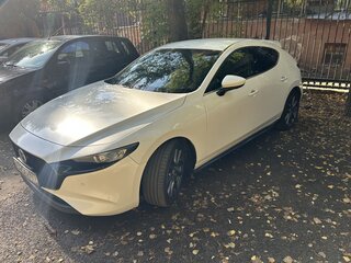 2019 Mazda 3 IV (BP), белый, 1550000 рублей, вид 4