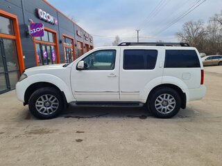 2010 Nissan Pathfinder III Рестайлинг, белый, 1700000 рублей, вид 3