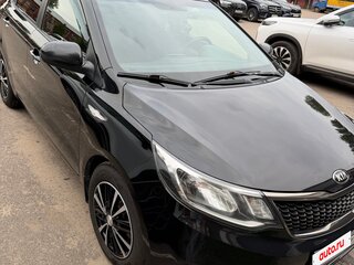 2015 Kia Rio III Рестайлинг, чёрный, 1100000 рублей, вид 3