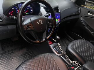 2011 Hyundai Solaris I, бежевый, 670000 рублей, вид 3