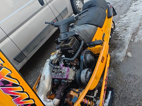 1995 BRP Ski-Doo MXZ Sport 600, жёлтый, 300000 рублей, вид 4