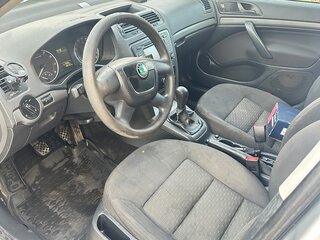 2011 Skoda Octavia II (A5) Рестайлинг, серебристый, 390000 рублей, вид 5