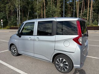 2022 Toyota Roomy I Рестайлинг, серебристый, 1199999 рублей, вид 3