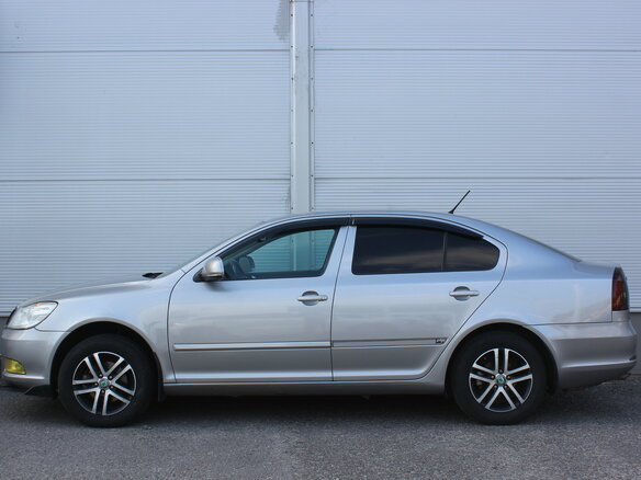 2011 Skoda Octavia II (A5) Рестайлинг, серебристый, 630000 рублей - вид 5