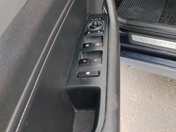 2018 Hyundai Sonata VII (LF) Рестайлинг, белый, 900000 рублей - вид 18
