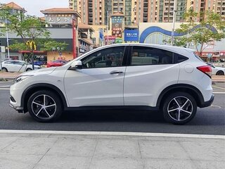 2022 Honda Vezel I Рестайлинг, белый, 1360000 рублей, вид 5