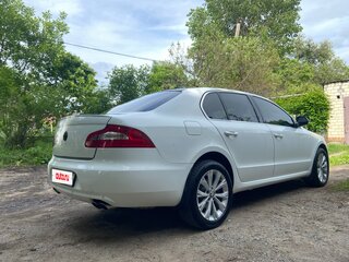 2012 Skoda Superb II, белый, 1379000 рублей, вид 3