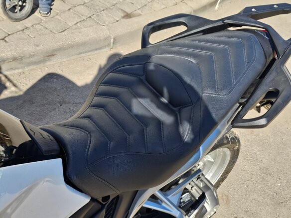 2010 Honda VFR 1200, белый, 550000 рублей - вид 9