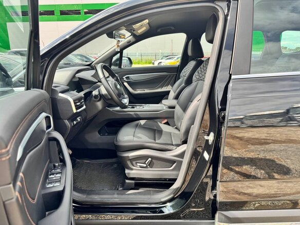 2024 Geely Okavango I Рестайлинг, чёрный - вид 11