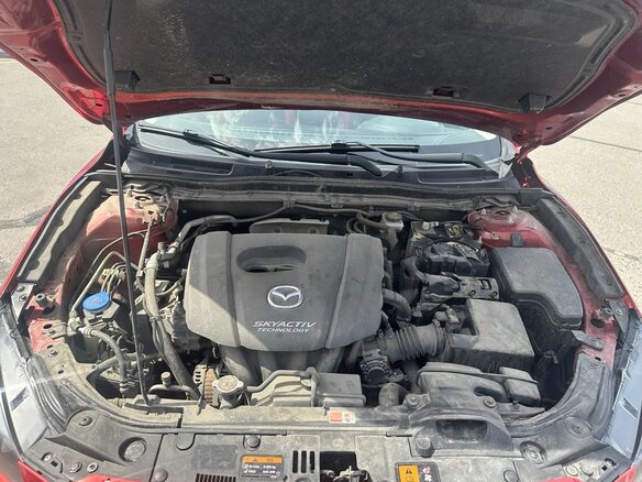 2018 Mazda 3 III (BM) Рестайлинг, красный, 1480000 рублей - вид 11