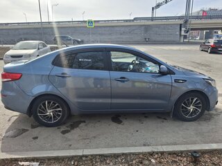 2015 Kia Rio III Рестайлинг, голубой, 550000 рублей, вид 2