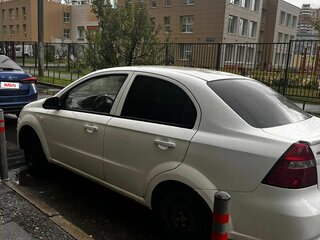 2011 Chevrolet Aveo I Рестайлинг, белый, 320000 рублей, вид 4
