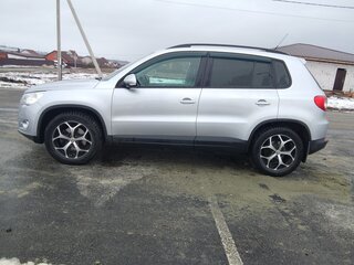 2010 Volkswagen Tiguan I, серебристый, 844000 рублей, вид 3