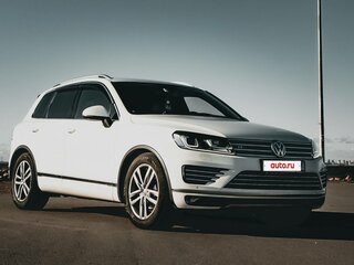 2016 Volkswagen Touareg II Рестайлинг, белый, 2830000 рублей, вид 3