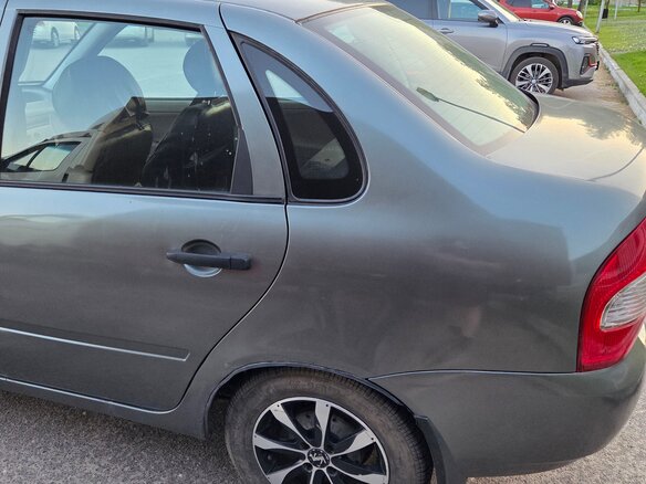 2010 Lada (ВАЗ) Kalina I, серый, 175000 рублей - вид 3