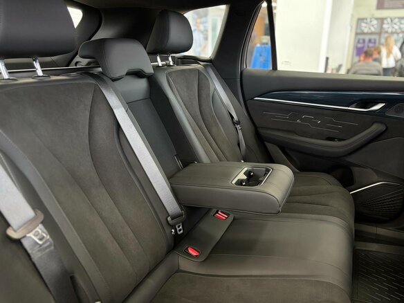 2026 Geely Monjaro I, серый, 4238990 рублей - вид 17