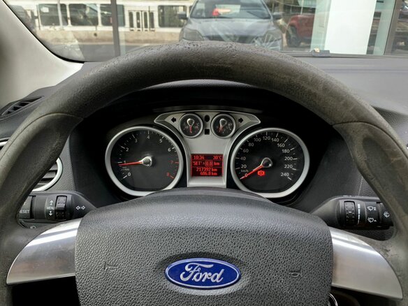 2009 Ford Focus II Рестайлинг, серебристый - вид 13