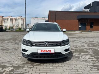 2018 Volkswagen Tiguan II, белый, 2549000 рублей, вид 2