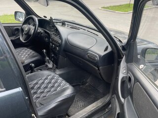 2012 Chevrolet Niva I Рестайлинг, чёрный, 410000 рублей, вид 4