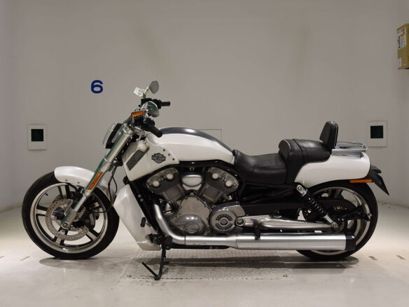 2015 Harley-Davidson V-Rod Muscle, белый, 1240000 рублей - вид 1