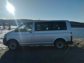 2010 Volkswagen Transporter T5 Рестайлинг, серебристый, 1400000 рублей, вид 4