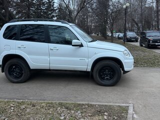 2014 Chevrolet Niva I Рестайлинг, белый, 850000 рублей, вид 5