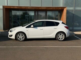 2012 Opel Astra J Рестайлинг, белый, 397000 рублей, вид 4