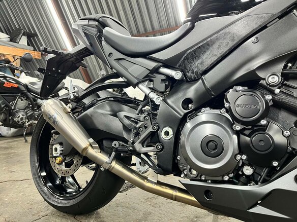 2021 Suzuki GSX-S 1000, чёрный, 1250000 рублей - вид 15