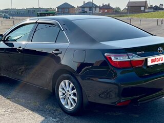 2015 Toyota Camry VII (XV50) Рестайлинг, чёрный, 1820000 рублей, вид 3