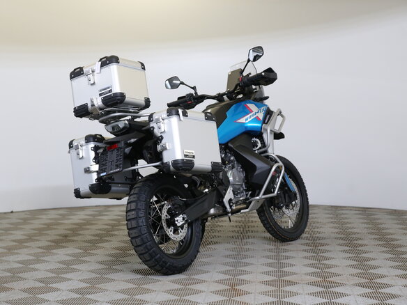 2025 CFMoto 800MT-X, синий - вид 4