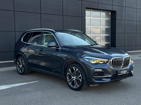 2019 BMW X5 30d IV (G05/G18), серый, 5108000 рублей, вид 4