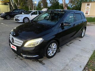 2012 Mercedes-Benz B-Класс 200 II (W246), чёрный, 1000000 рублей, вид 1
