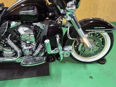 2014 Harley-Davidson Tri Glide, красный, 4500000 рублей, вид 1