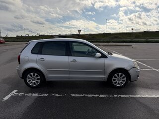 2008 Volkswagen Polo IV Рестайлинг, серебристый, 240000 рублей, вид 2