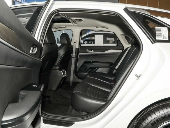 2025 Kia K5 III, белый, 3165000 рублей - вид 34